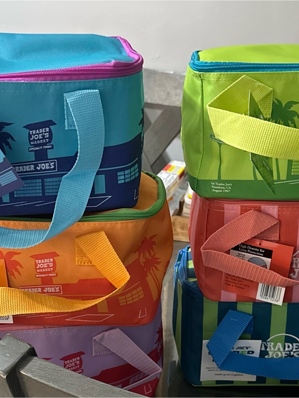 Trader Joe's Colorful Insulated Lunch bags 6 total